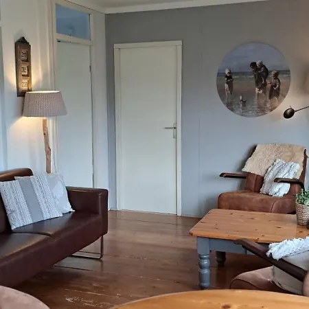 Tatil Evi De Jutter, In Natuurgebied En Vlakbij Het Callantsoog